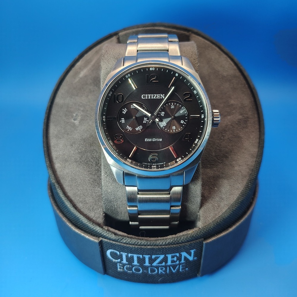 Vintage 2006 Citizen Eco‎ Drive Solar Powered 42mm Mens Quartz Watch With Box